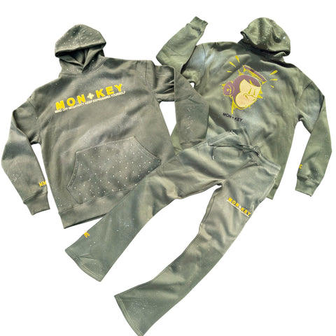 STACKED SET MMC OKLAND